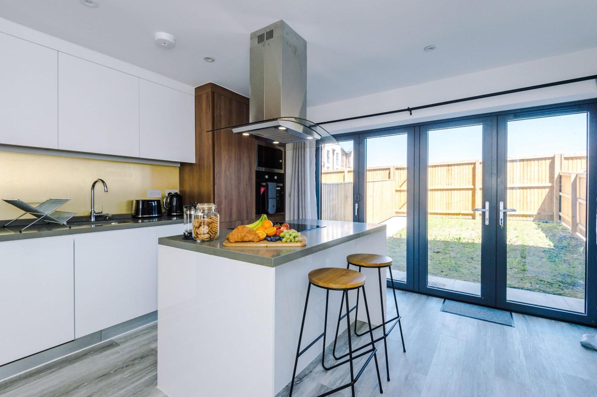 הוילה מנצ'סטר Rest&Recharge At Waterway House מראה חיצוני תמונה